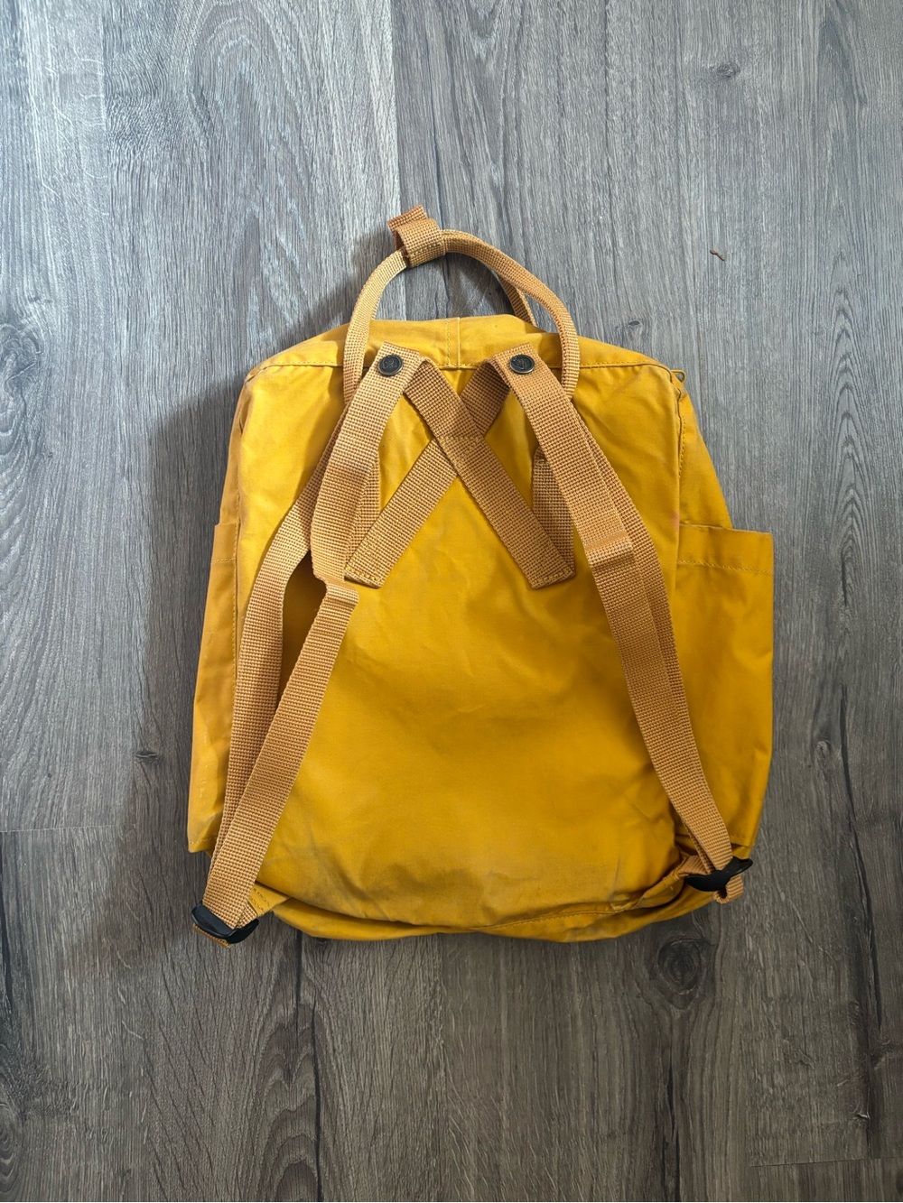 Fjallraven Kånken Backpack in Mustard Yellow - Picture 6 of 6